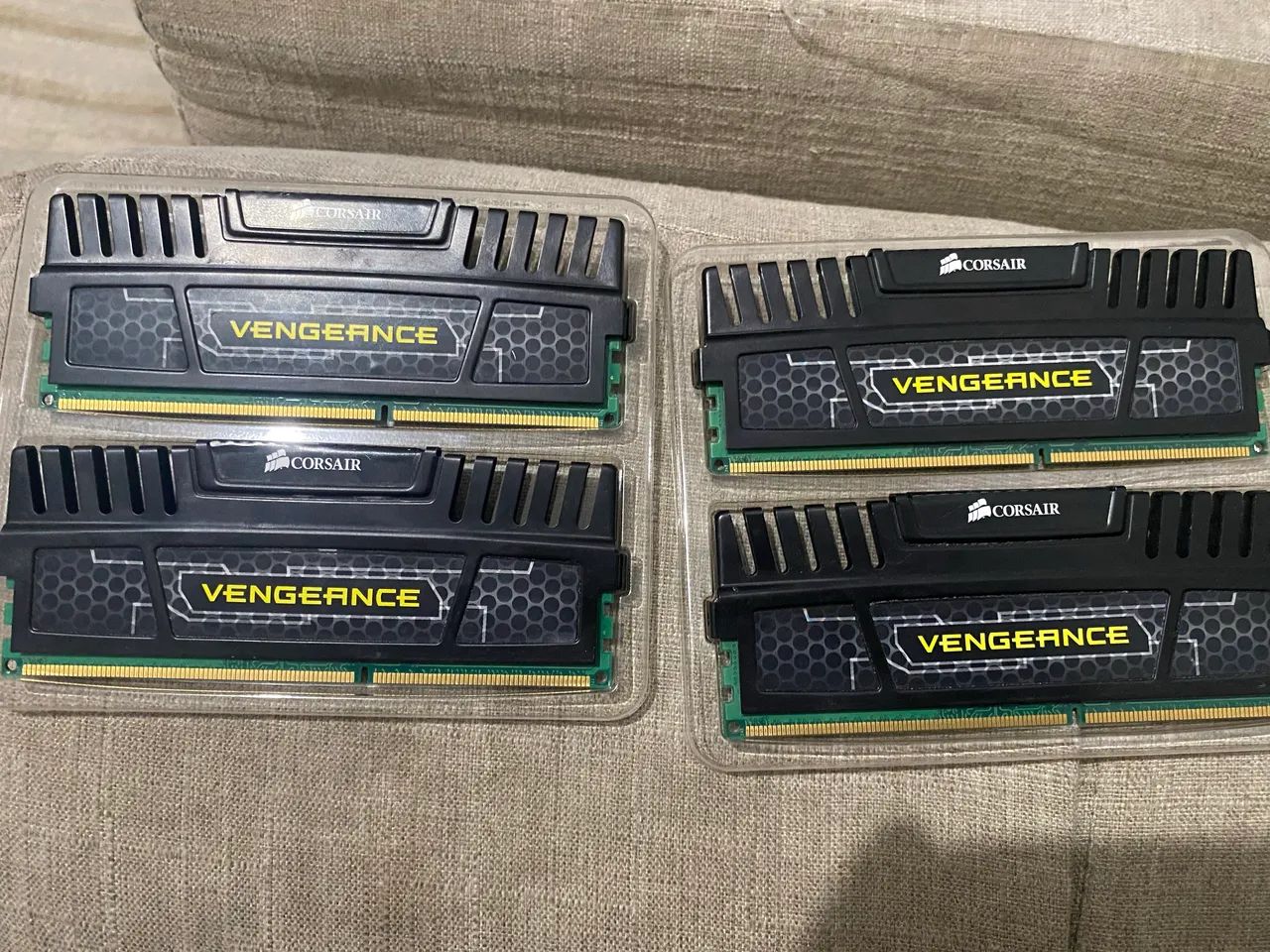 Memória ddr3 corsair64842050599041123