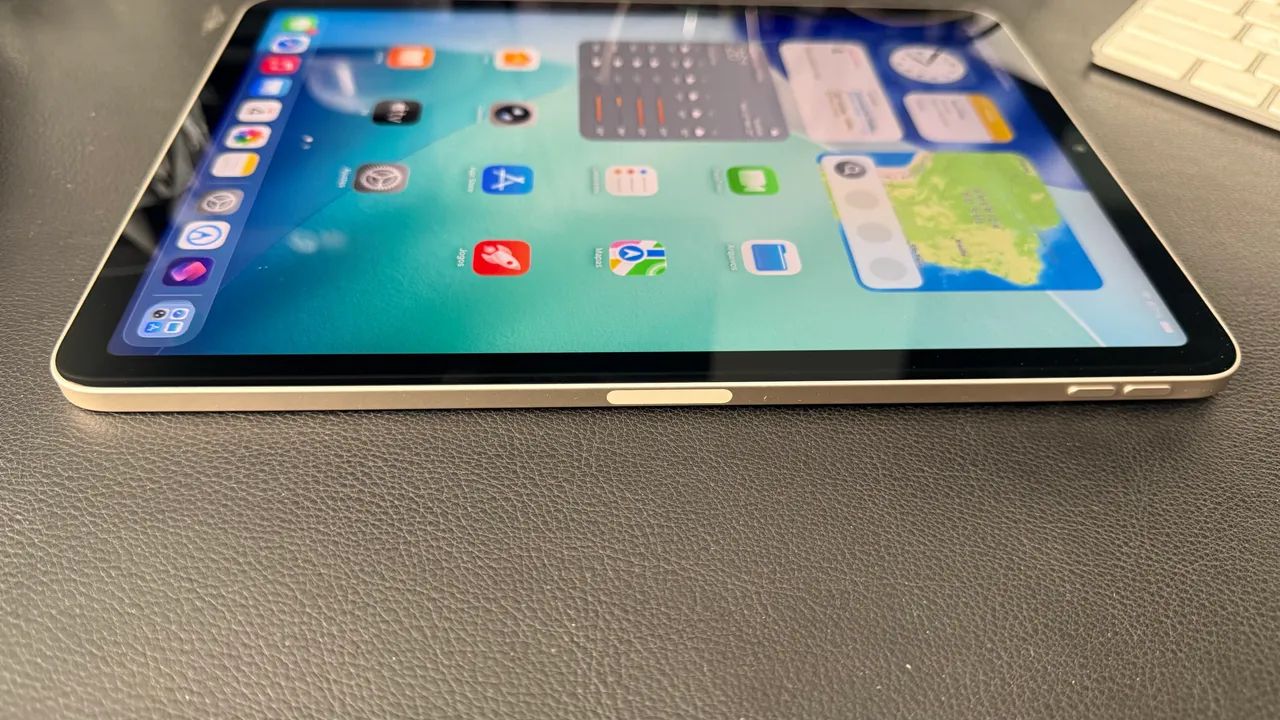 Apple iPad Air 5ª geração 256 GB Chip M1 10.9 polegadas Wi Fi Estelar  - Foto 3