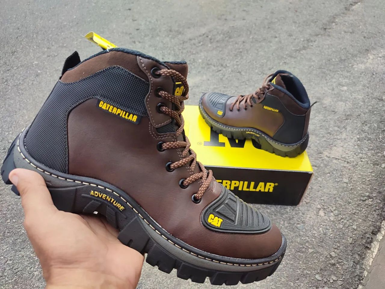 Bota Caterpillar Adventure l Marrom - Foto 4