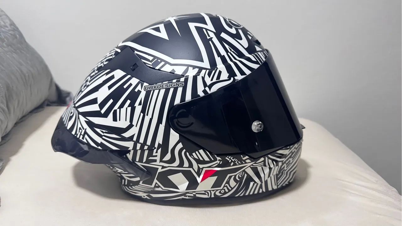 Capacete KYT - TT COURSE - Tamanho M 