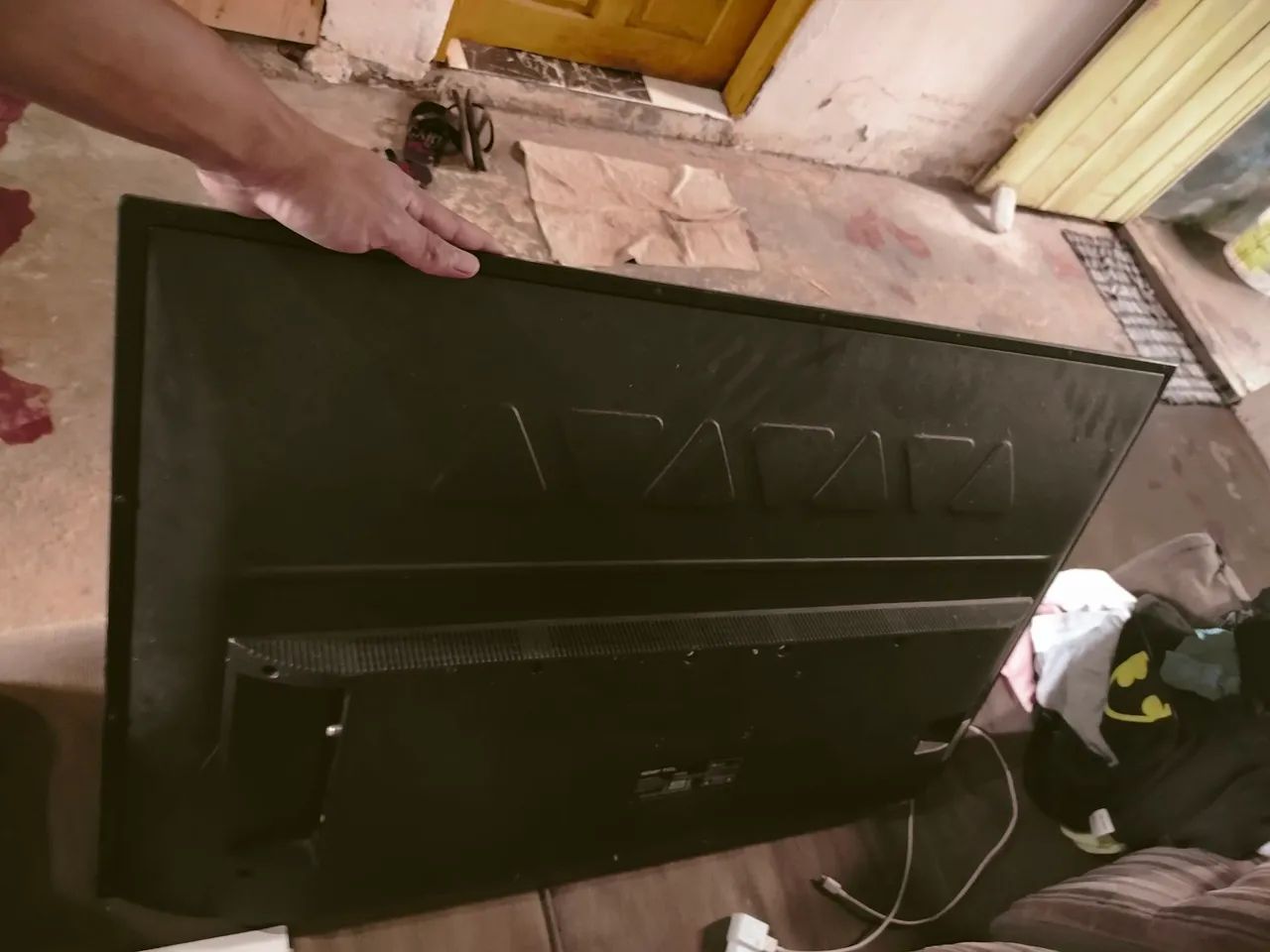 TV SEMP TCL 43 polegadas pra retirada de peças 