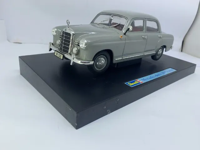 Miniatura Revell 1/18 Mercedes-benz 180 Ponton - Rara!