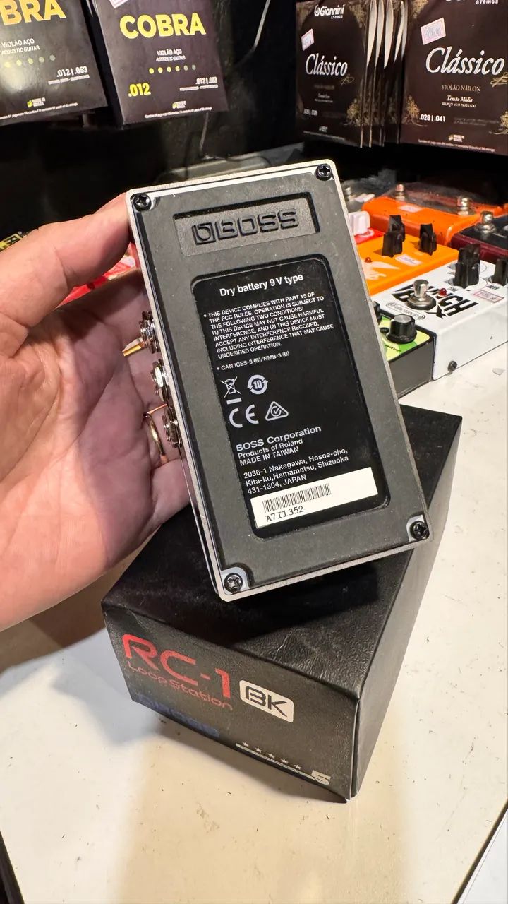 Pedal Boss Loop Station RC1 black - Instrumentos musicais - Santa