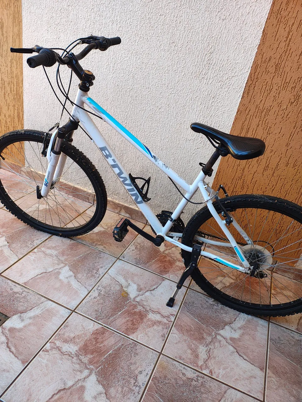 Bicicleta Btwin com Marchas - Ótima para Trilhas