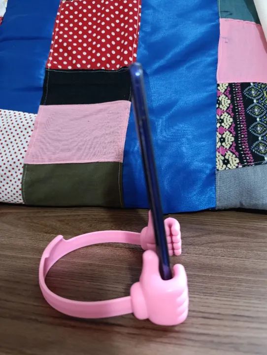 Suporte Para Celular Forma de Mao Maozinha Flexivel Apoio de Mesa - Foto 5