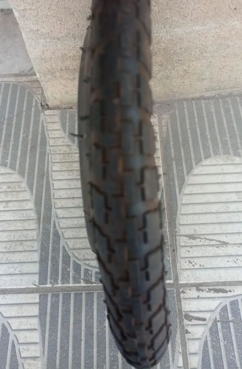 Pneu carrinho de mão  - Foto 2