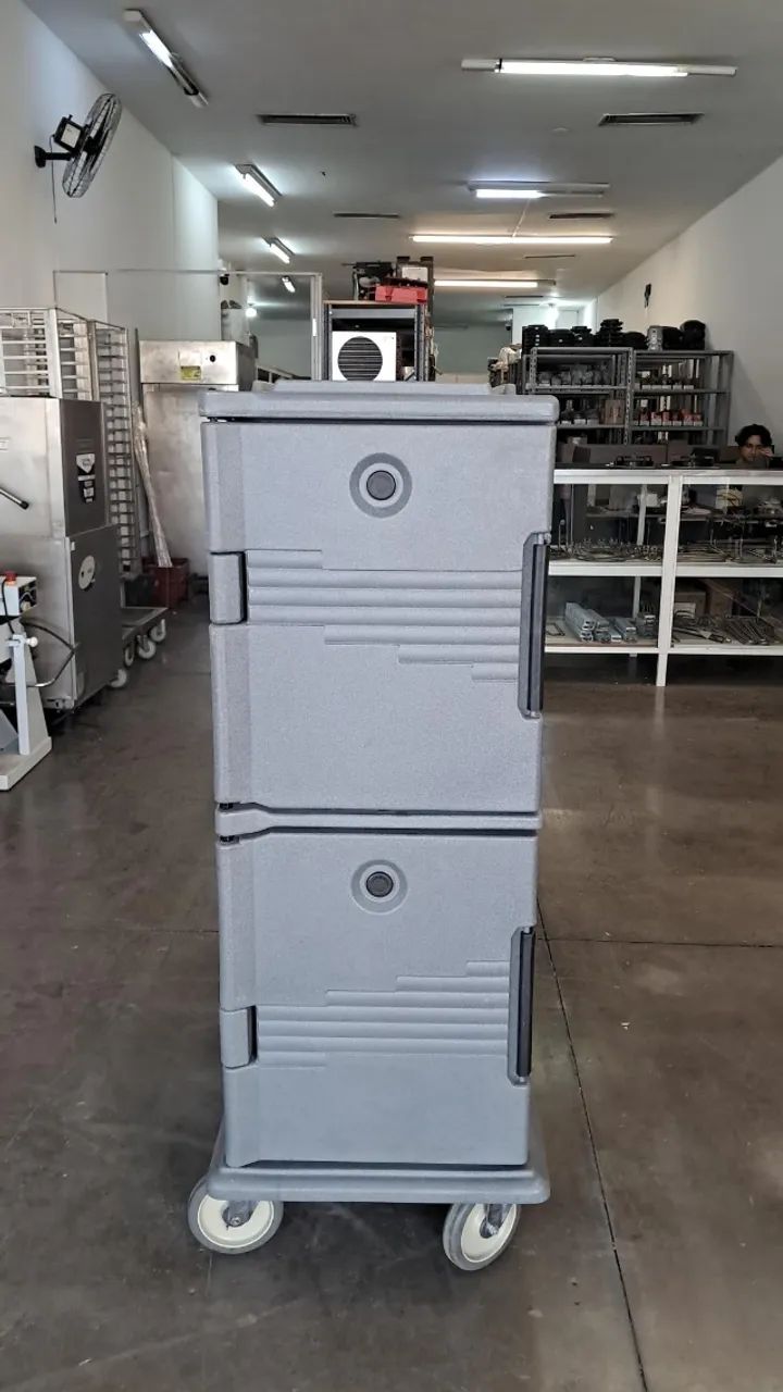 CAIXA TERMICA UPC 800 CAMBRO 220V - Foto 2
