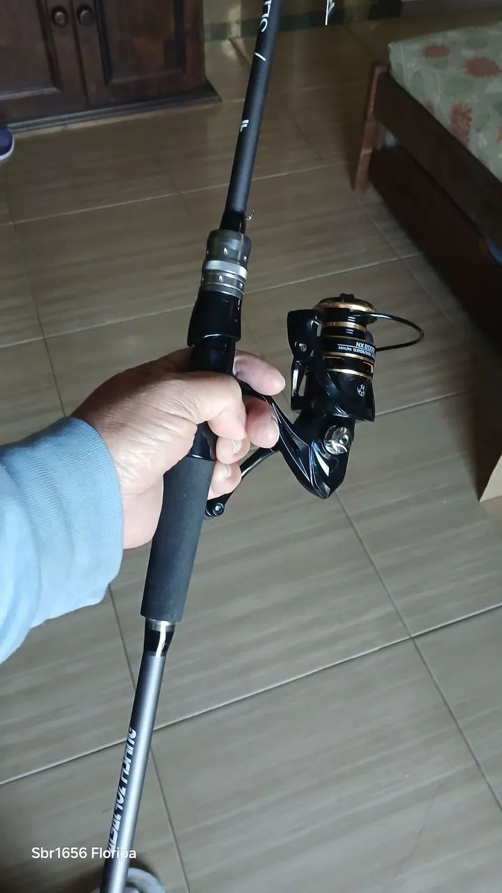 Conjunto Vara e molinete de Pesca - Perfeito para sua pescaria!