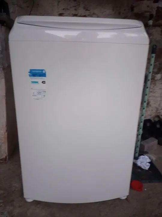 Máquina de Lavar Electrolux 14kg - Impecável - Foto 2