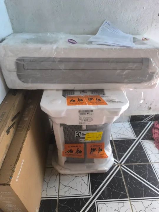 Ar Condicionado Electrolux Split Inverter 9000BTUs QF 220V - Foto 2
