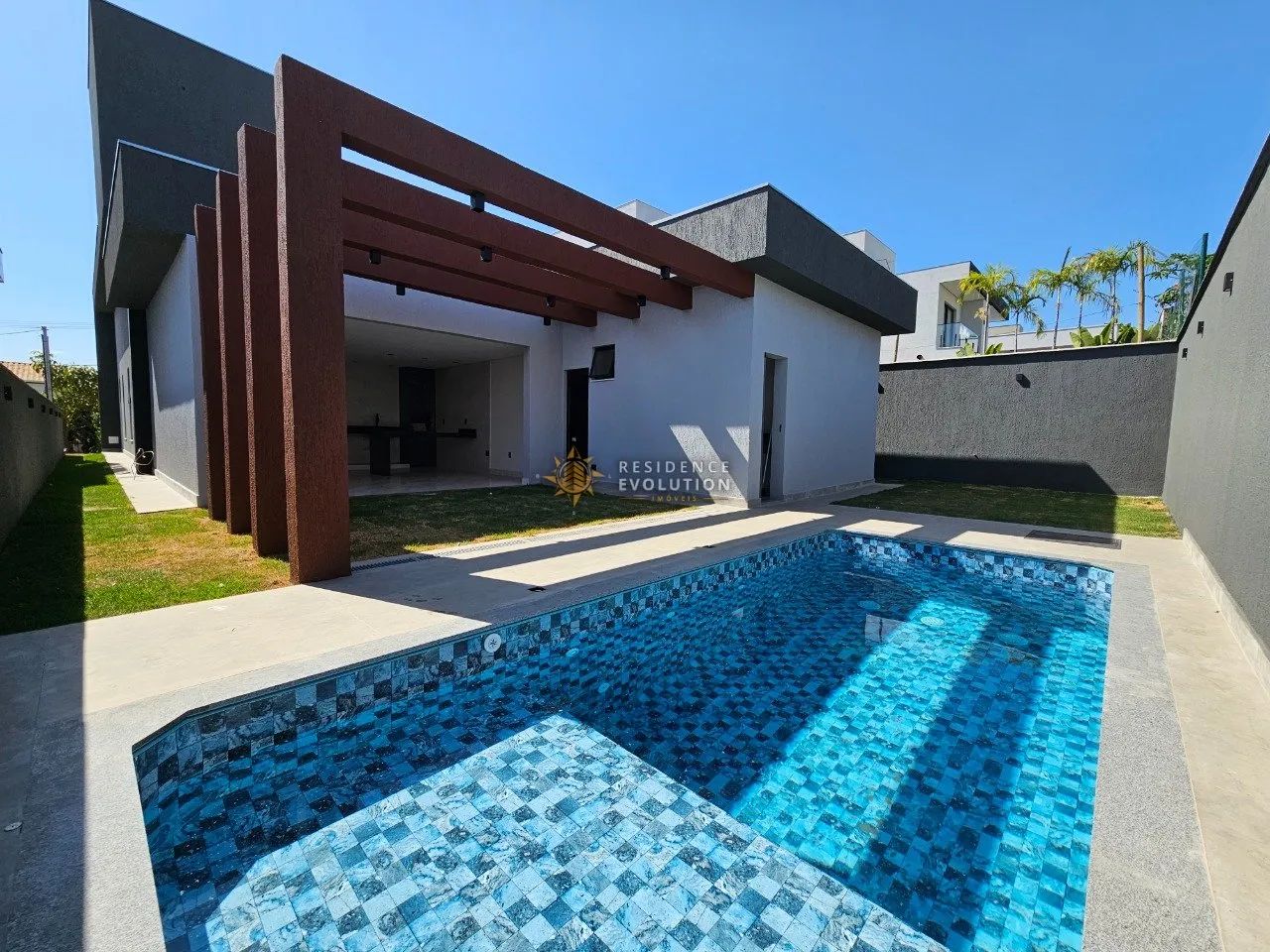 Casa em condomínio à Venda com 4 Quartos, 405m², Gran Park, Vespasiano.