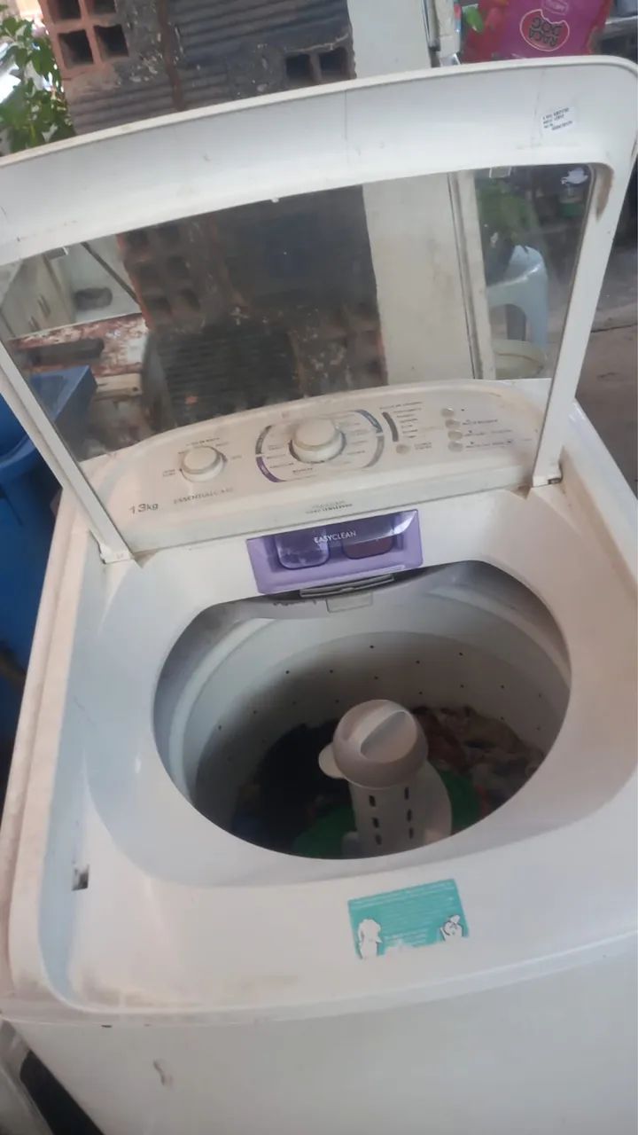 Vende-se máquina de lavar ?