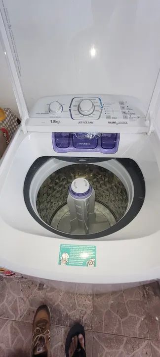 Máquina de lavar Electrolux 12 kilos 02 meses de uso - Foto 4
