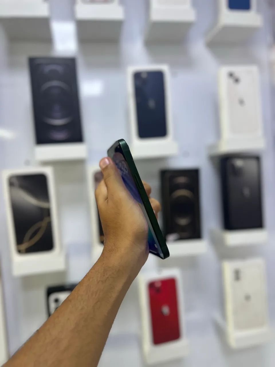 IPHONE 13 128 GB IMPECÁVEL TEM CAIXA  - Foto 4