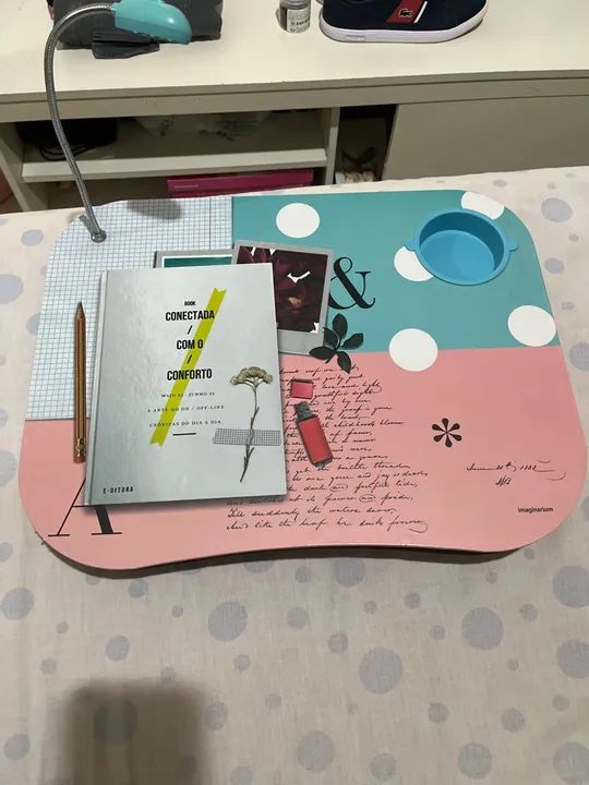 Bandeja para Notebook com Design Moderno