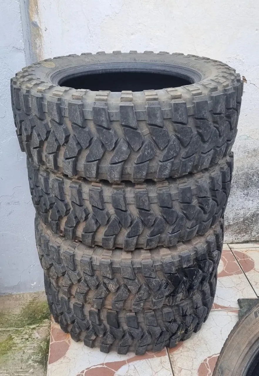 4 Pneus Off-Road para Carro Aro 17