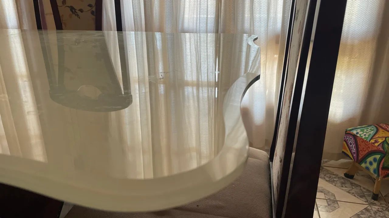 Mesa de vidro bisotê 1.40x90