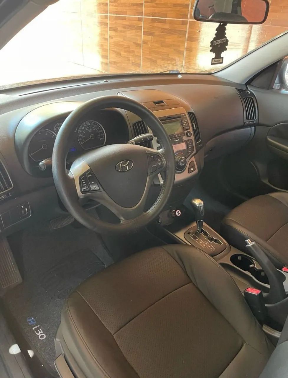 I30 com teto solar automático  35 