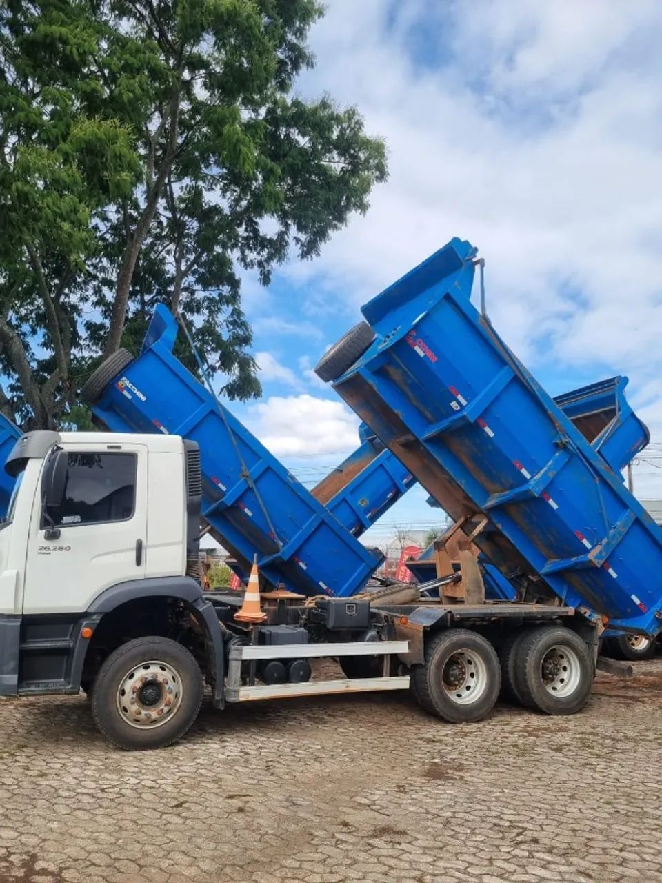 VW 26.280 6X4 ANO 2022 CAÇAMBA 12M3 159.091KM - Foto 13