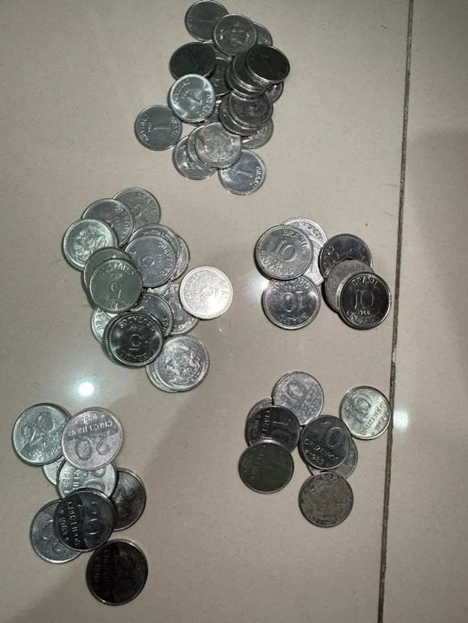 Muitas moedas antigas - Foto 3