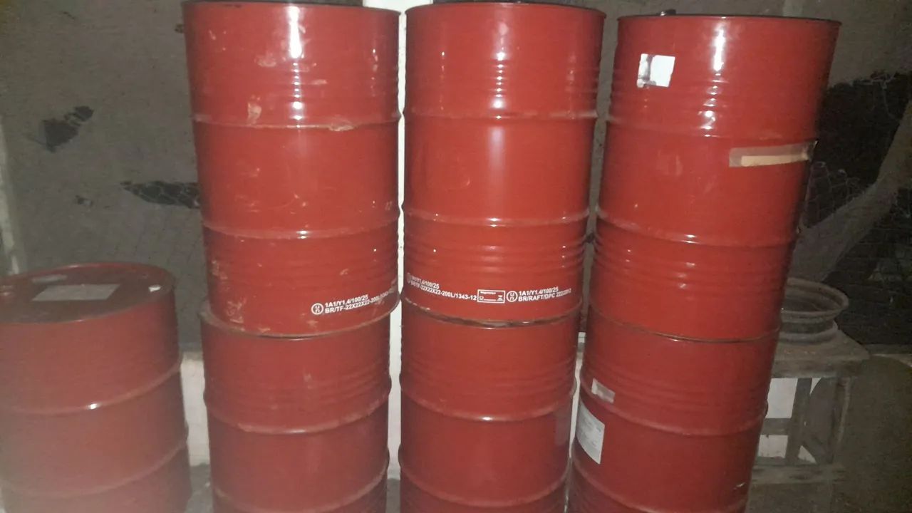 Túnel de 200 litros para depósitos bares.