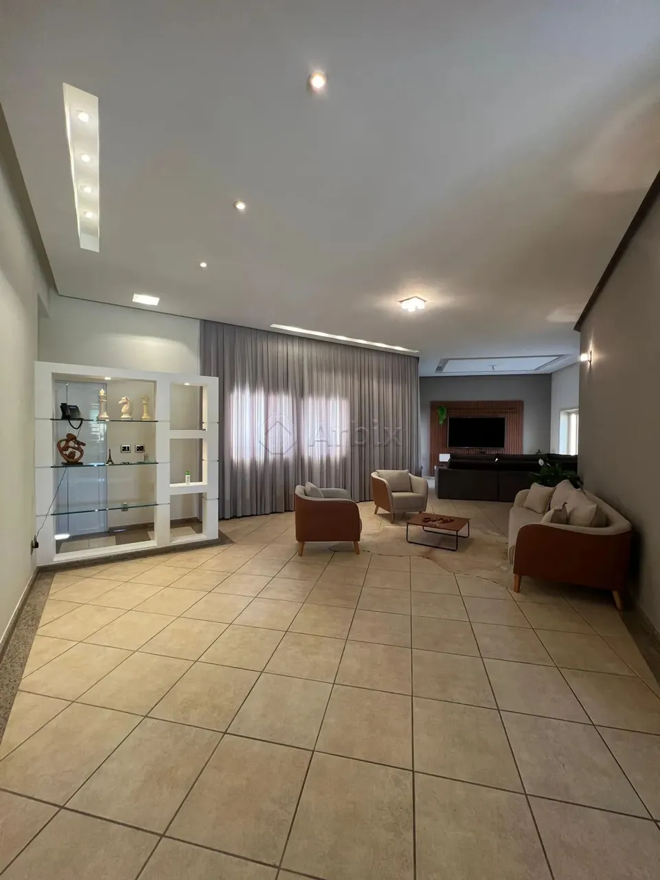 Casa para alugar e à venda no Condomínio Altos da Represa em Americana/SP
