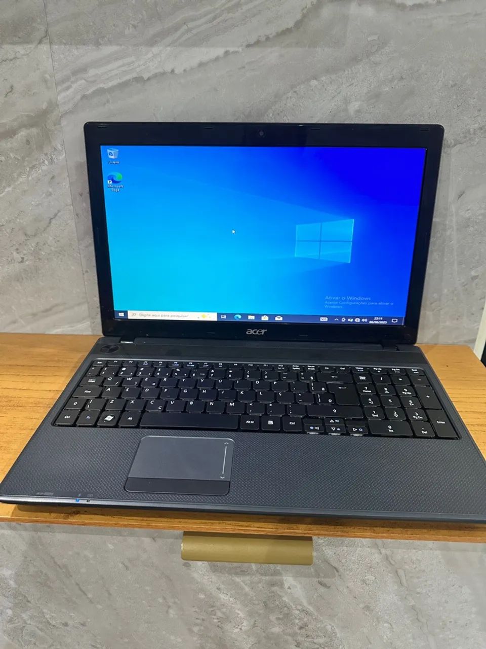 ACER ASPIRE 5810T - 4 Go RAM - Windows 10 - Idéal bureautique et navigation EUR 100,00 - FR