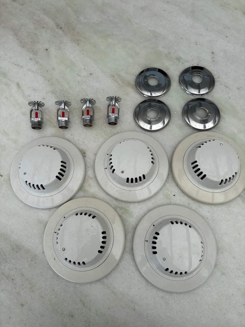 Kit 5 detectores de fumaça Bosch D7050-B6 + 4 splinkers de incêndio 