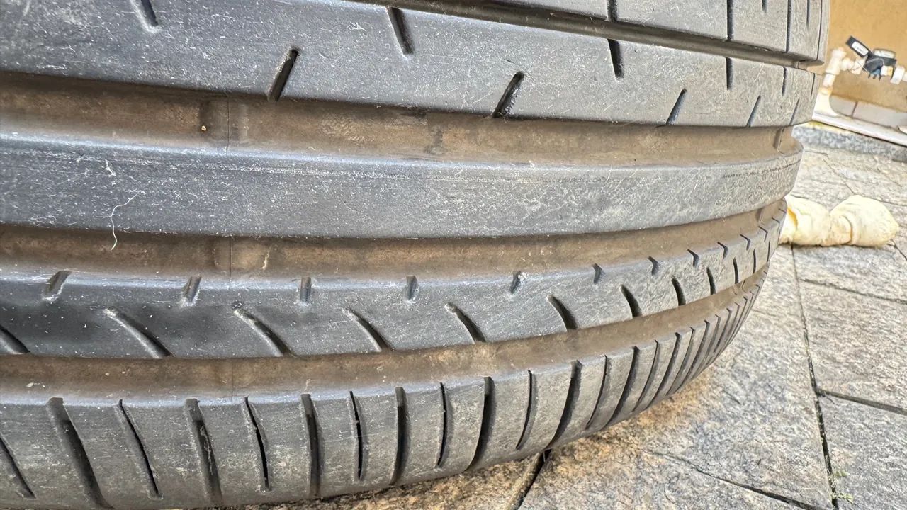 Pneu Dunlop 225/45 Runflat - Foto 2