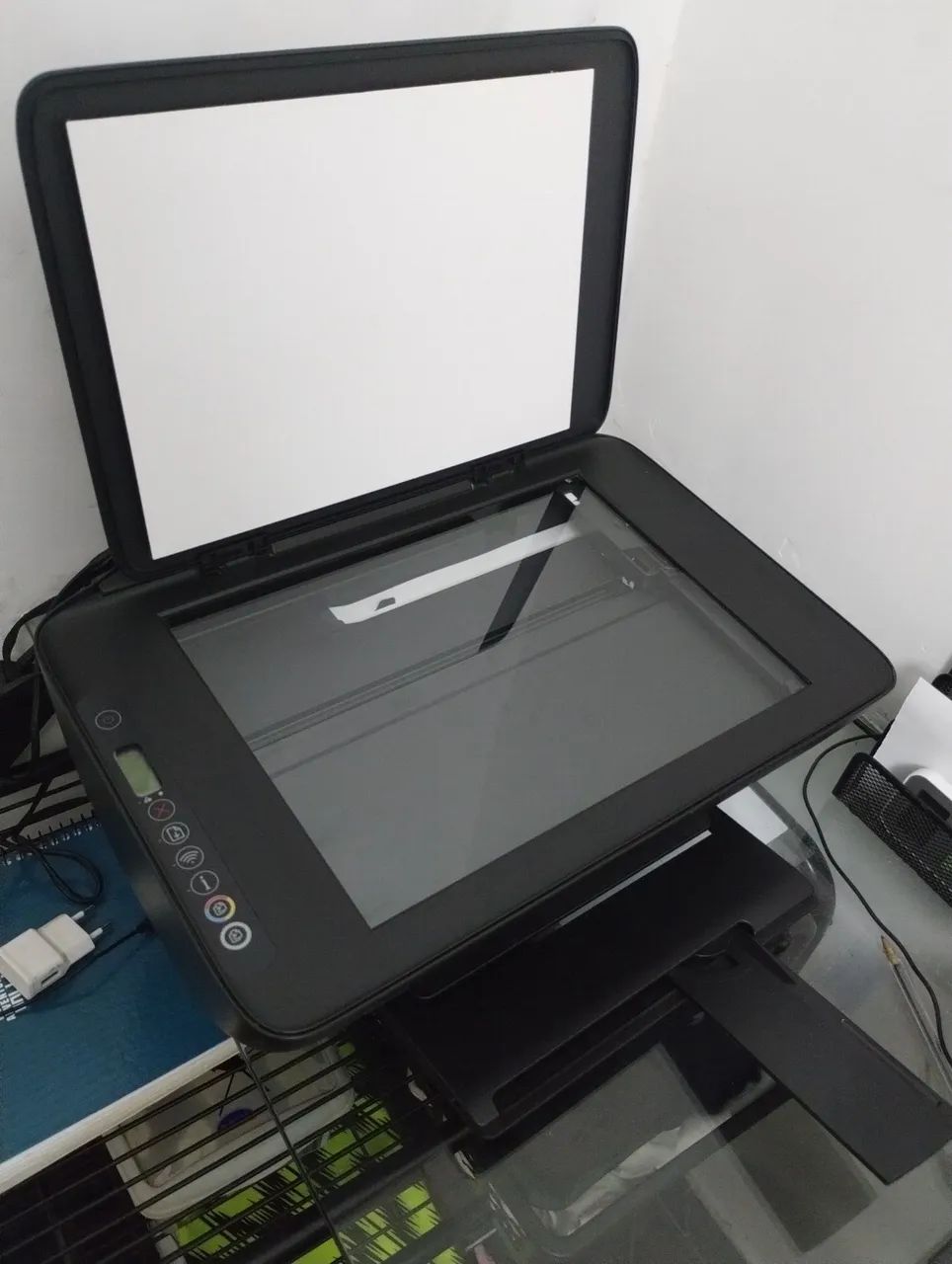 Impressora HP DeskJet Ink Advantage 2774 - Foto 2