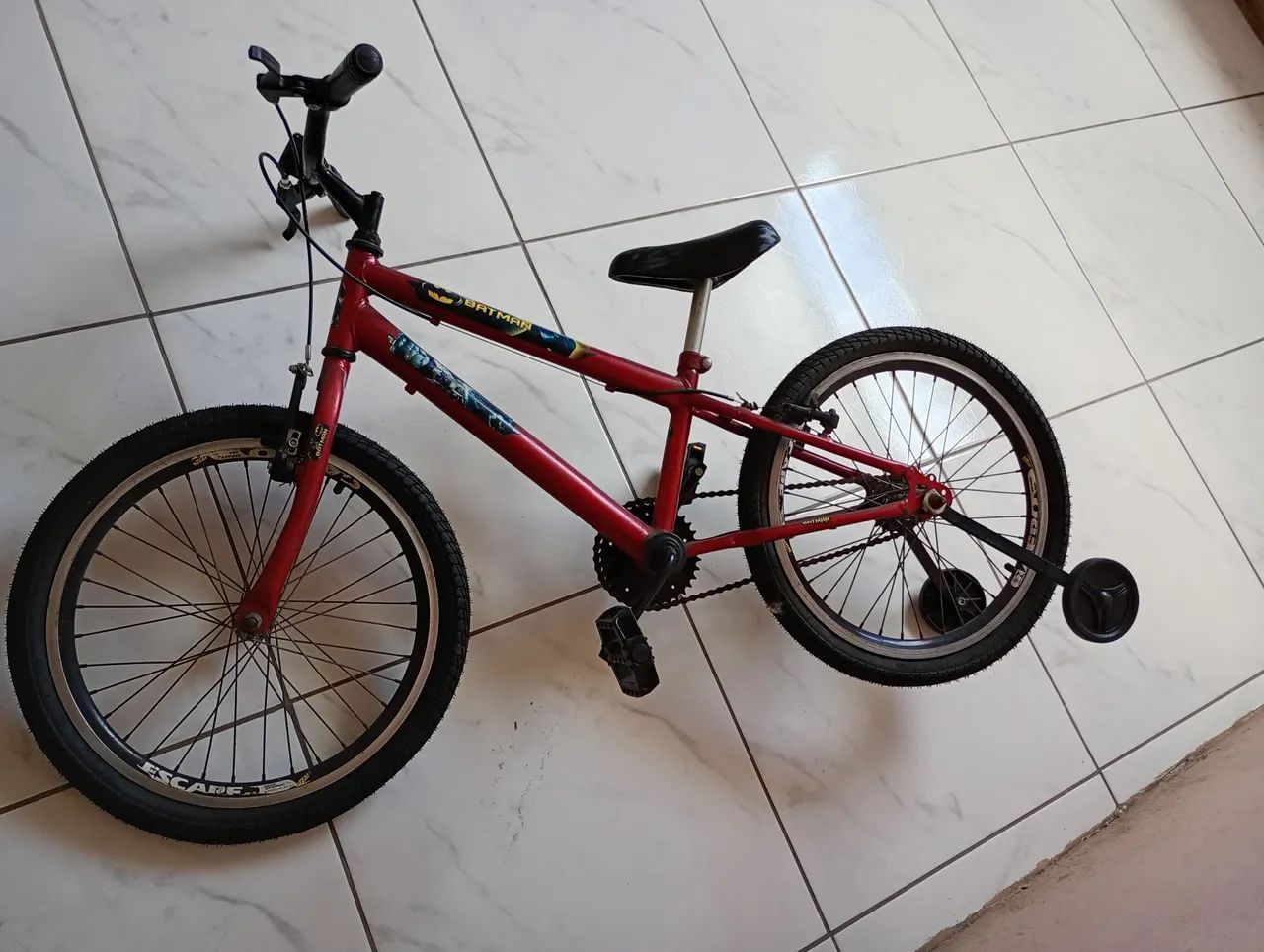 Bicicleta para criança aro 20 semi nova . - Foto 2