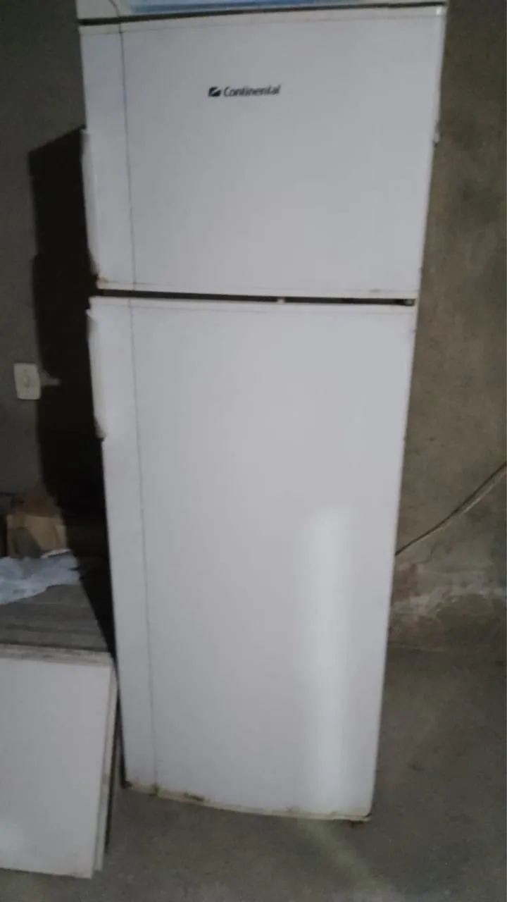 Barata D+ Geladeira continental 