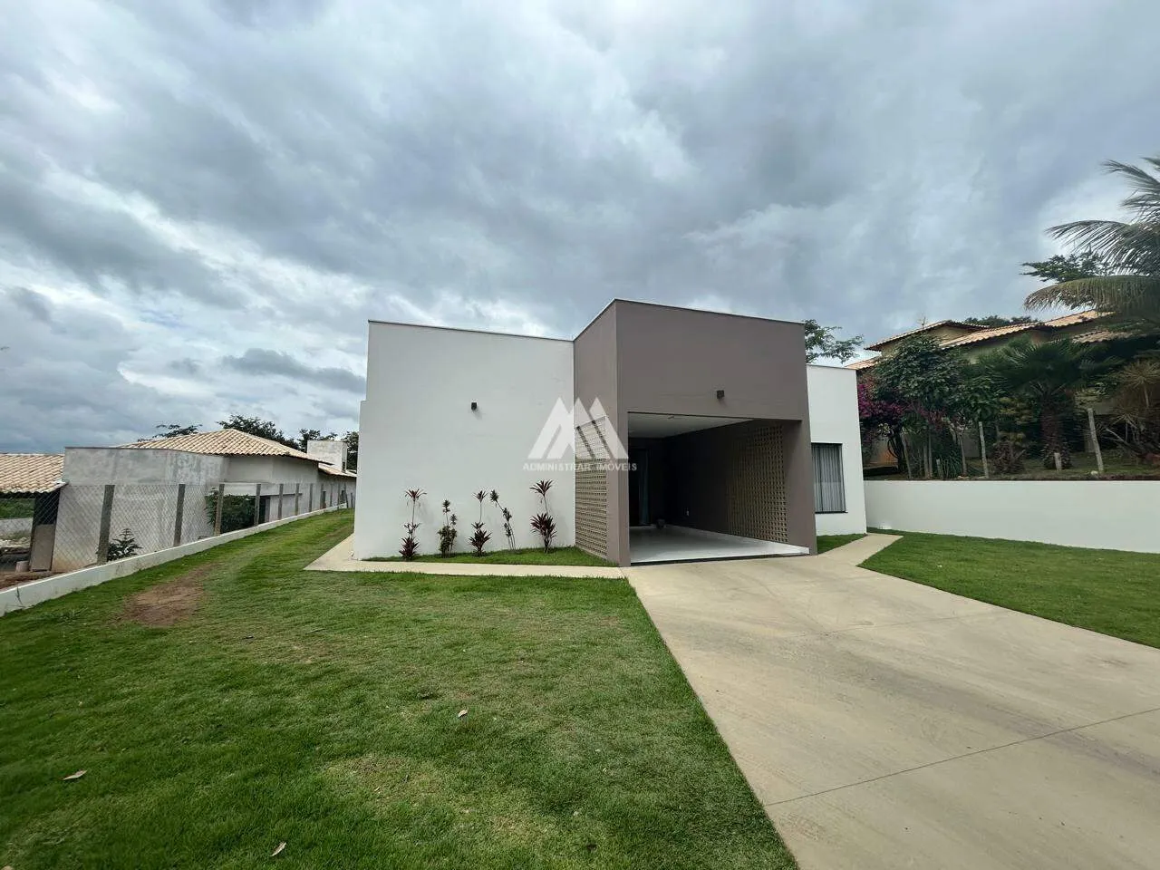 Vendo chácara em Condomínio Fechado com Segurança e Tranquilidade de 1500m² com excelente 