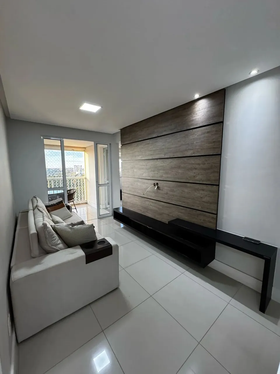 Apartamento Com 3 Quartos Em 82M² E Com 2 Vagas De Garagem Em Brotas. 2T3BEH