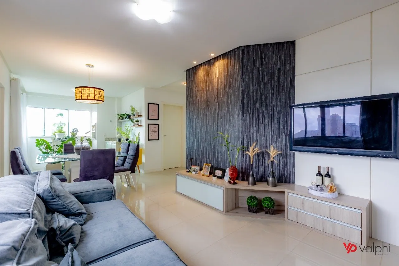 Apartamento de 03 suítes à venda no Centro.