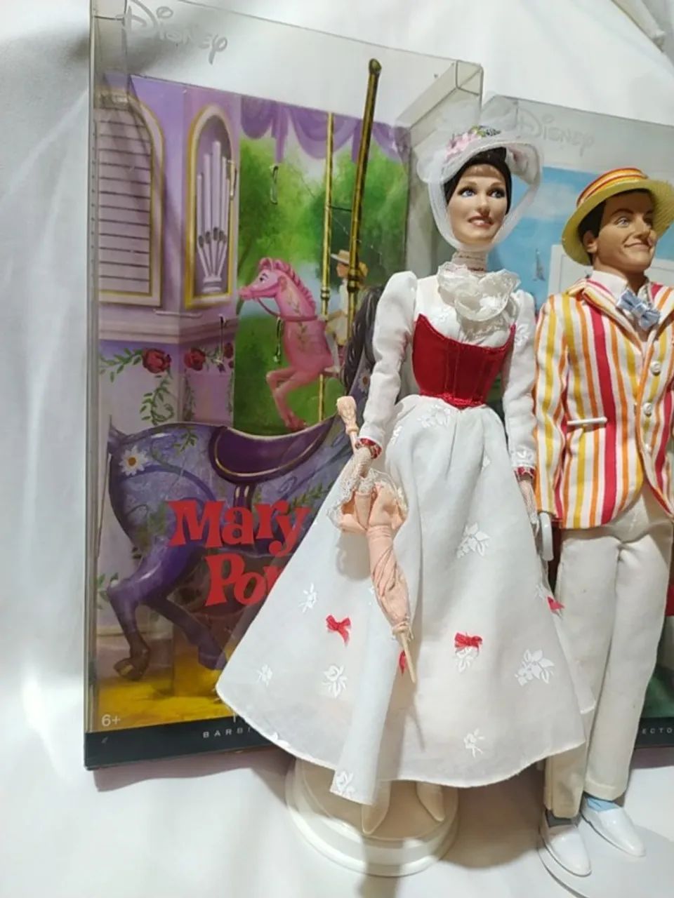 BONECA BARBIE COLLECTOR MARY POPINS E BERT - Foto 4