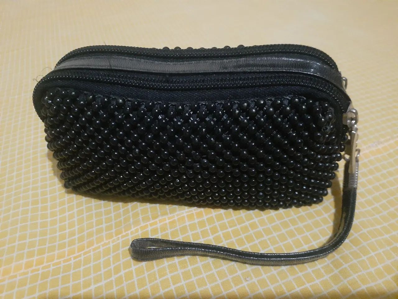 KIT 3 BOLSAS DE MÃO NOVAS. - Foto 2