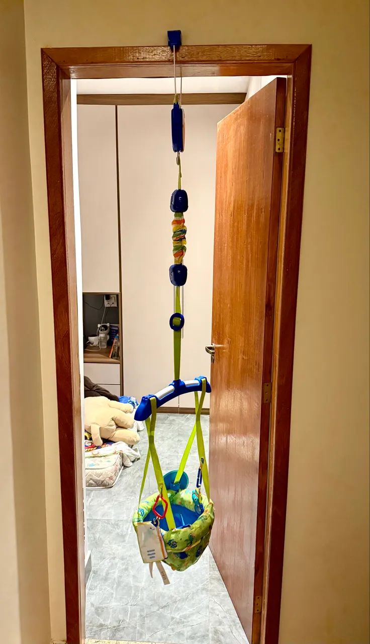 Balanço e pupa pula de porta pra bebê  - Foto 3