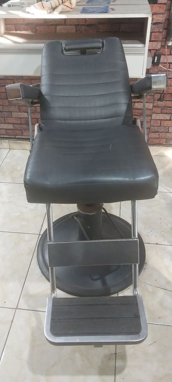Vendo cadeira de barbeiro ceilandia norte. - Foto 3