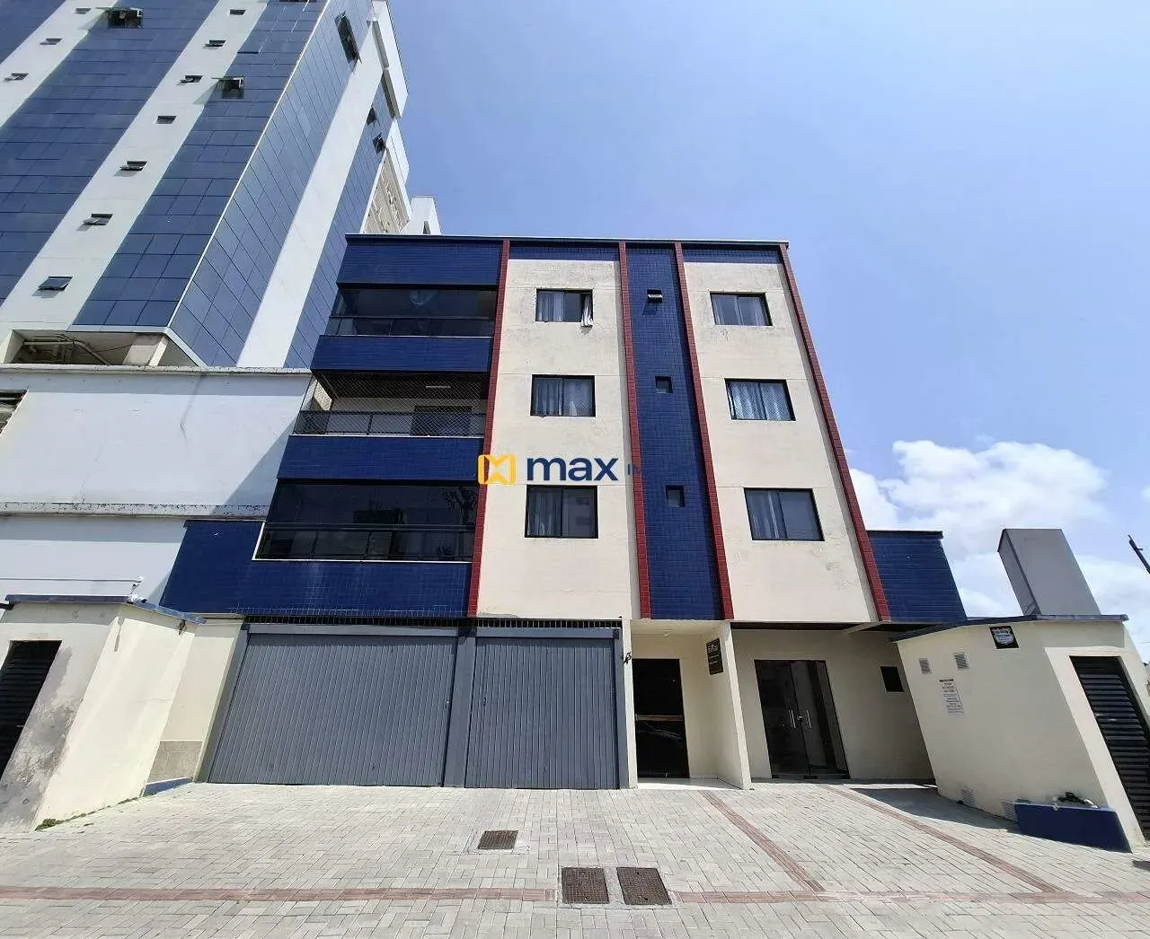Locação: Apartamento 2 Dormitórios. Bairro Centro (Navegantes)