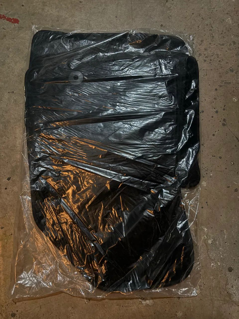 Conjunto tapete em carpete Jeep compass 22 original -  - Foto 2