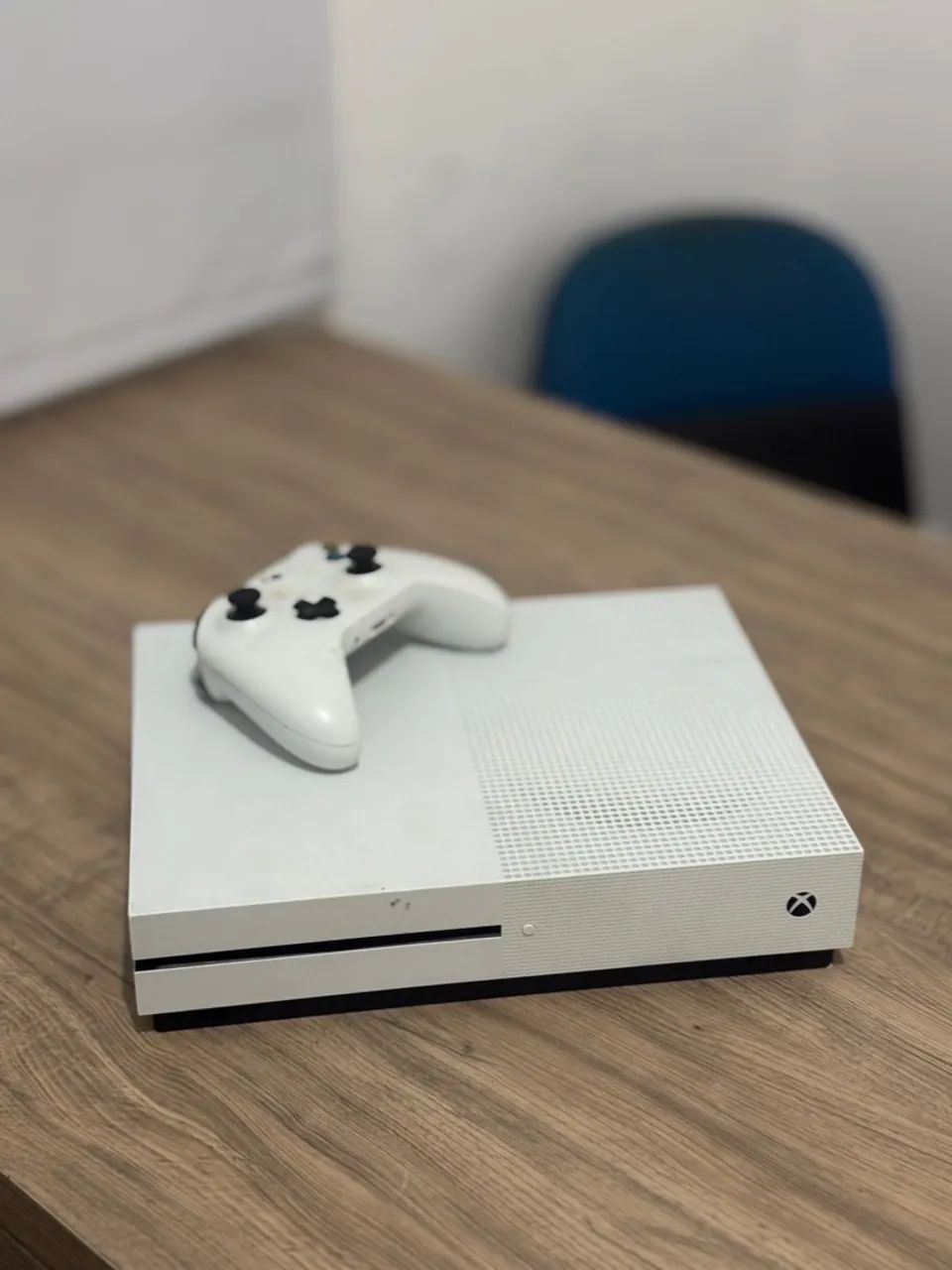 Xbox one S 1TB + 35 jogos - 6 meses de garantia  - Foto 5
