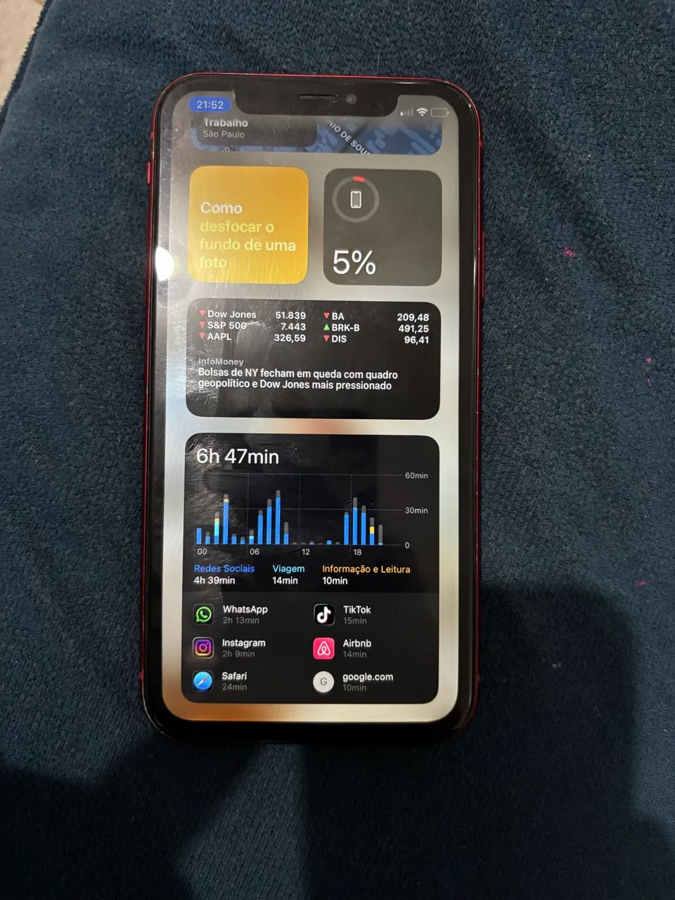 iPhone XR vermelho