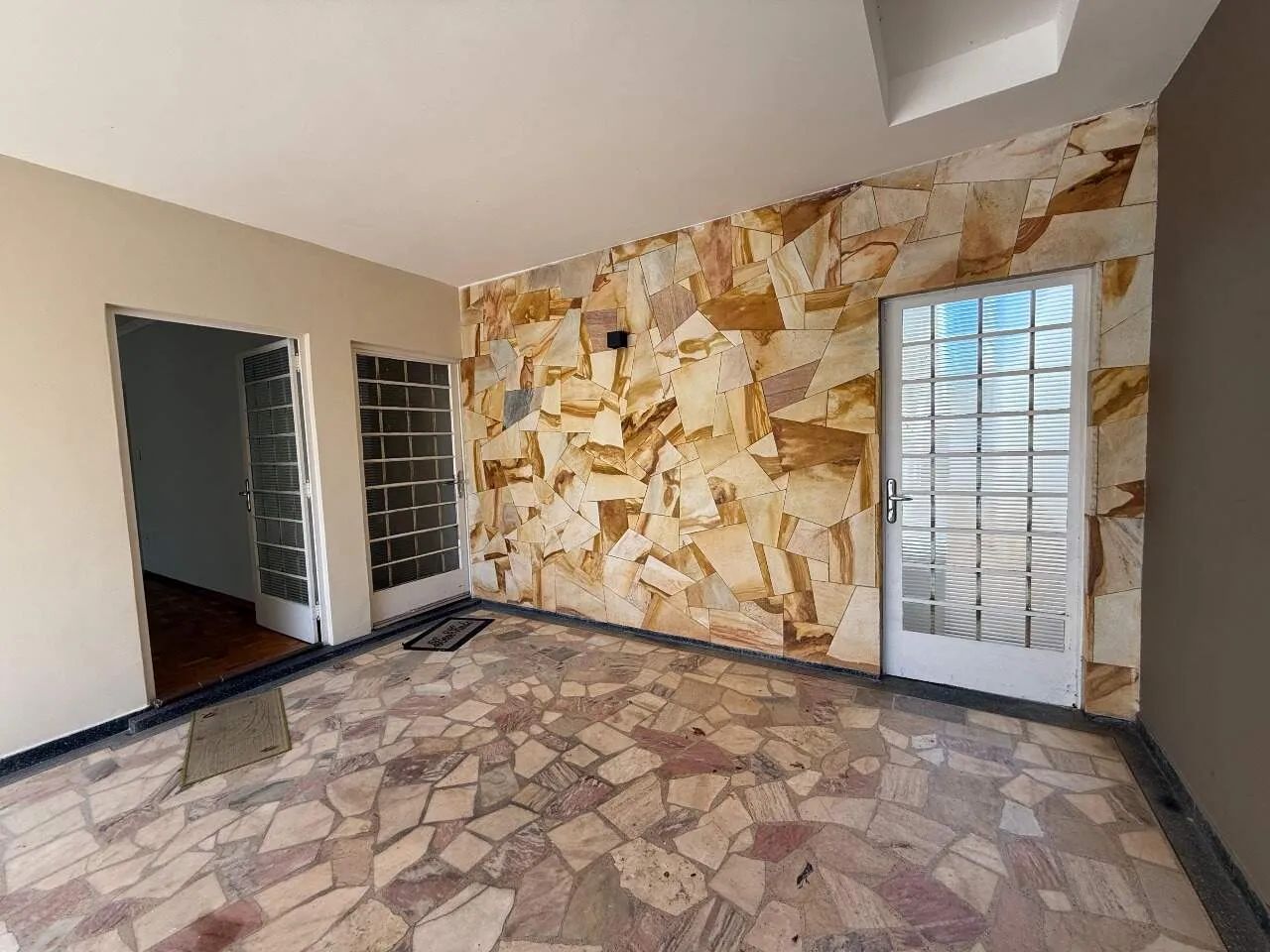 Casa comercial à venda, 3 quartos, 1 suíte, 2 vagas, Vila Rosa - Itapetininga/SP - Foto 3