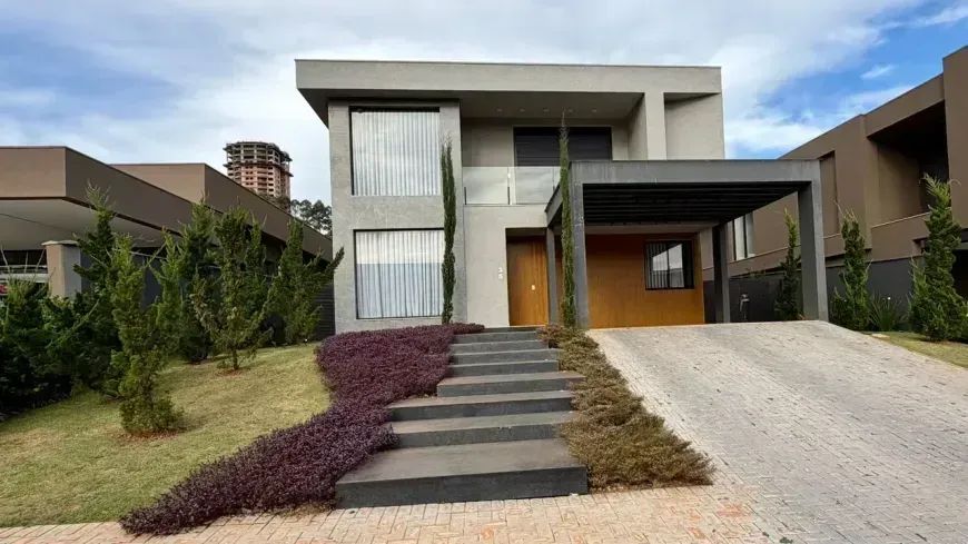 Casa para venda com 4 suítes, 320 m²