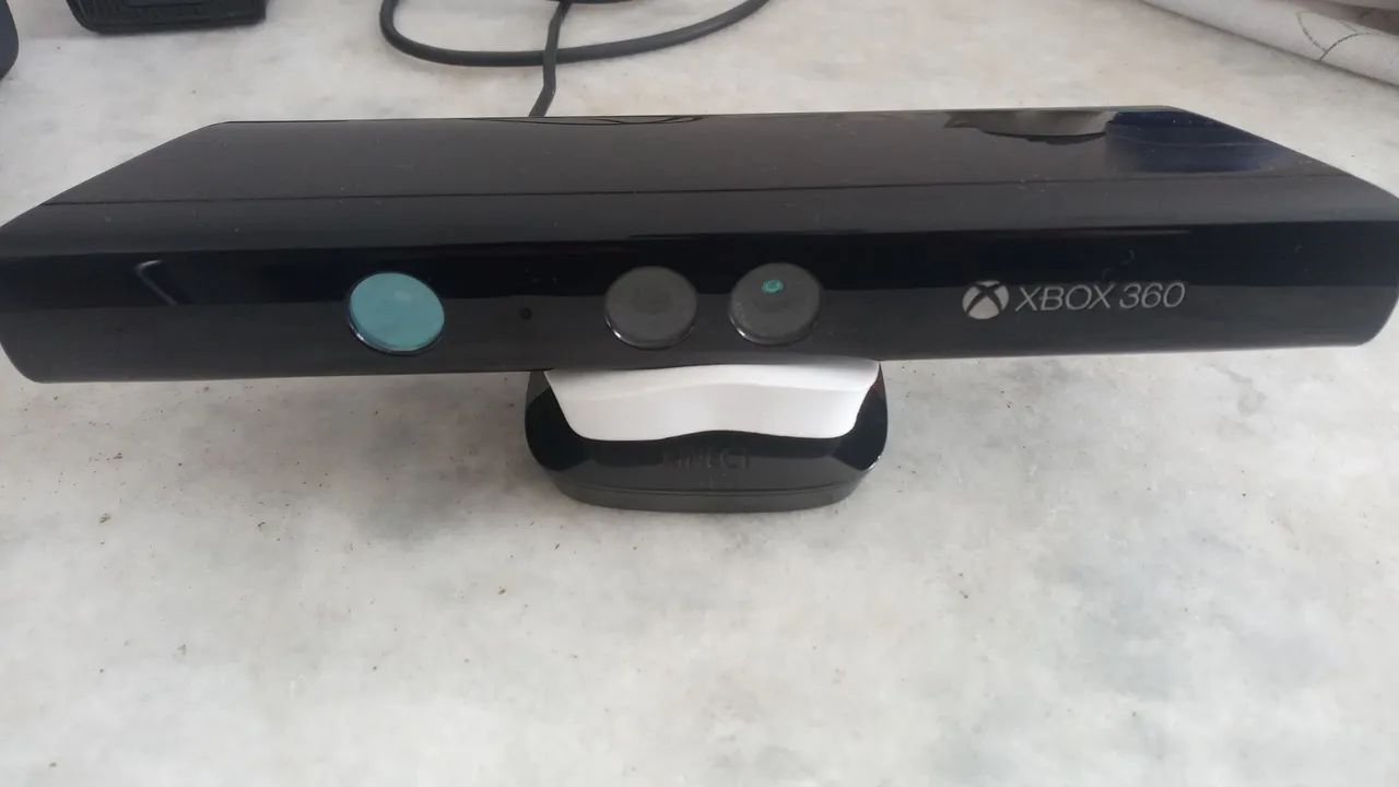 Xbox 360 Super Slim com Kinect 4GB - Foto 2