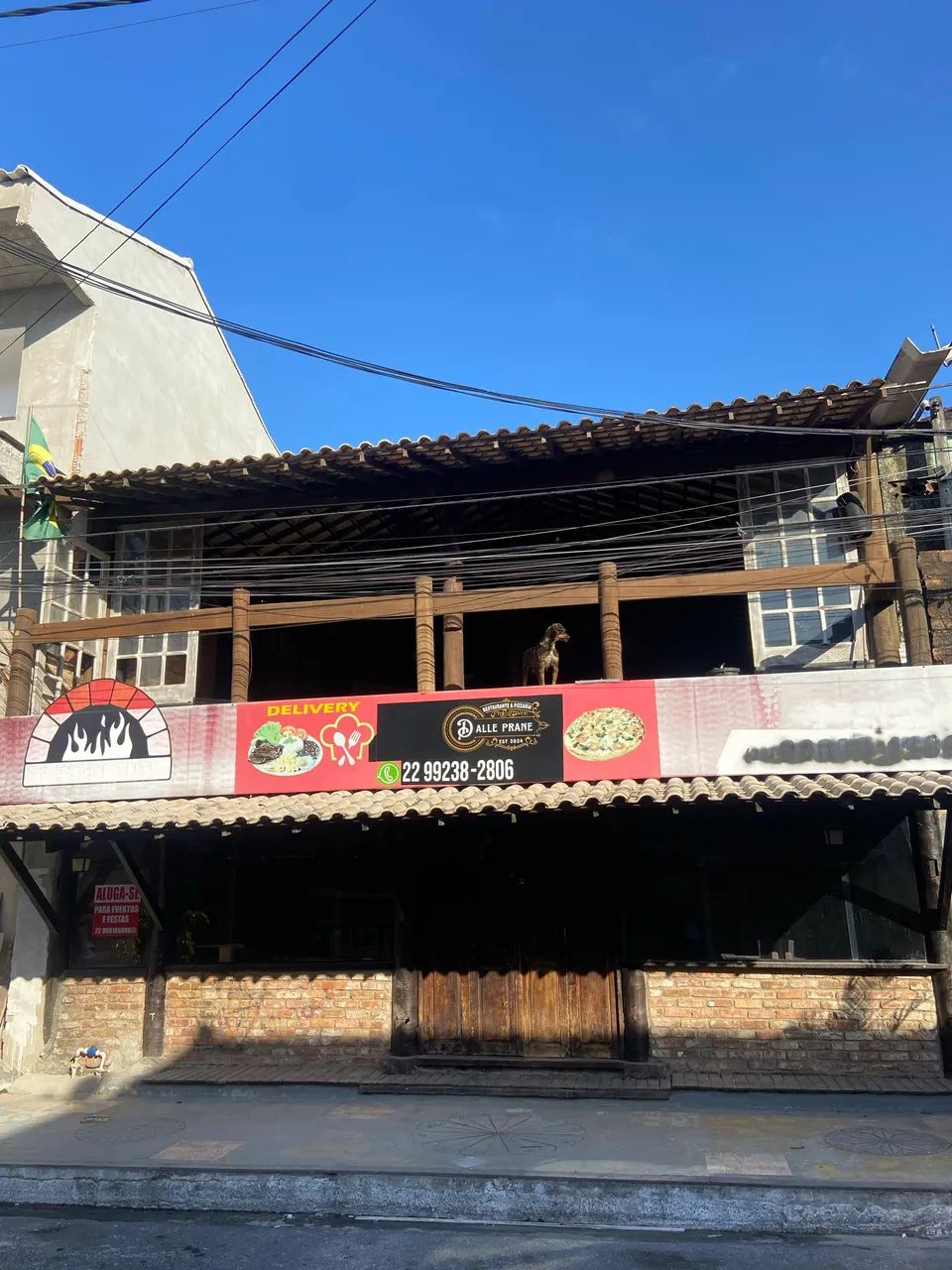 CASA + PONTO COMERCIAL EM UM SÓ IMÓVEL! 