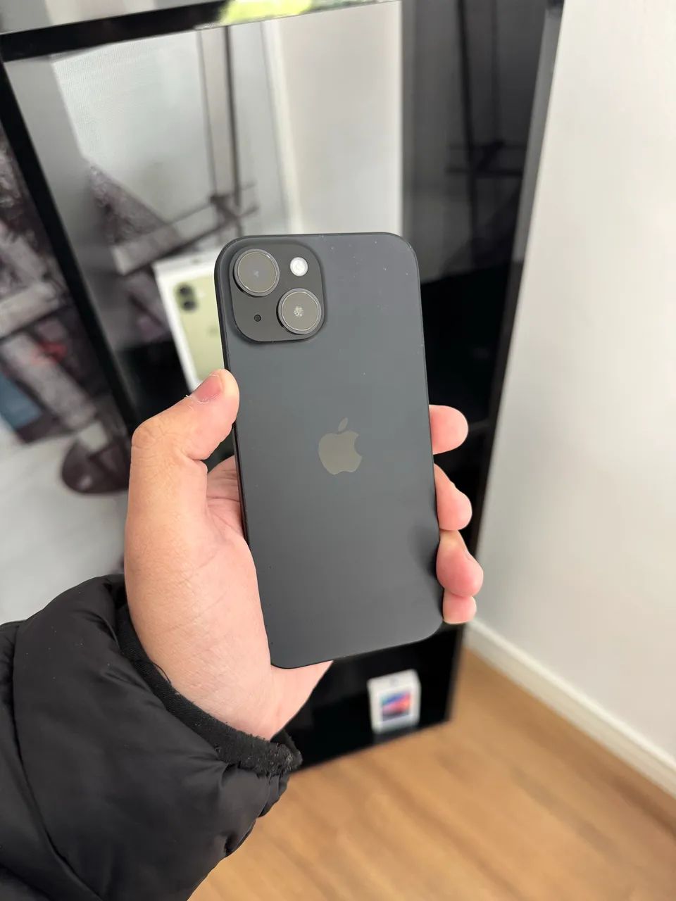 iPhone 15 128GB - Preto 