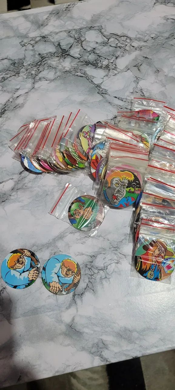 Tazos caps monstros 1999 - Peças e Acessórios de Vídeo Game - Dois