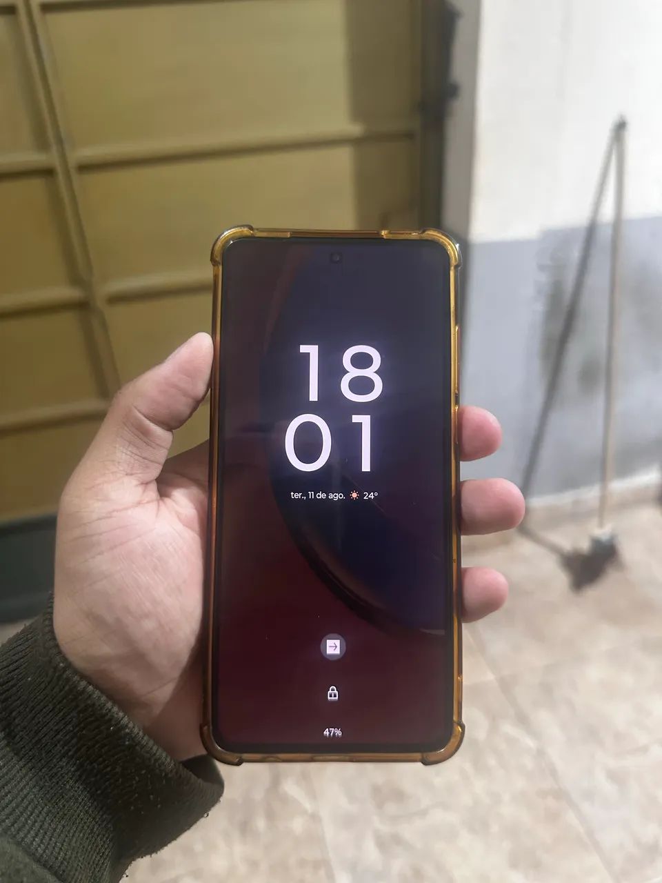 Vendo Moto G84 256gb, 12gb de ram 